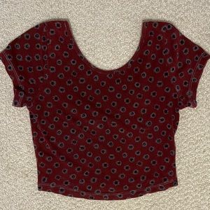 Brandy Melville Daisy Crop Top; scoop back short sleeve crop top